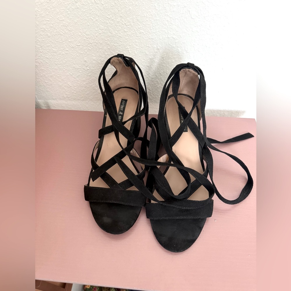 Elegant Black Strappy Women's Sandals